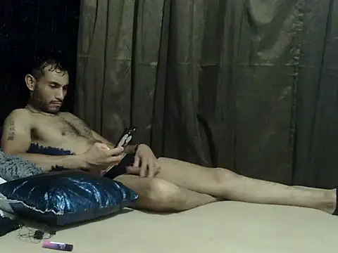 Snapshot of kimidupree chatting on May 28, 2026, 10:22 am kimidupree online show from May 28, 2026, 10:22 am