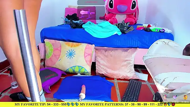 Snapshot of AriannaLewiis chatting on May 13, 2026, 7:43 pm AriannaLewiis online show from May 13, 2026, 7:43 pm