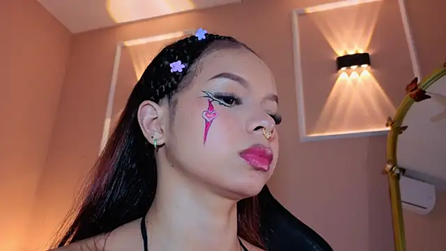 SheilaSmiith online show from October 28, 2025, 12:22 am