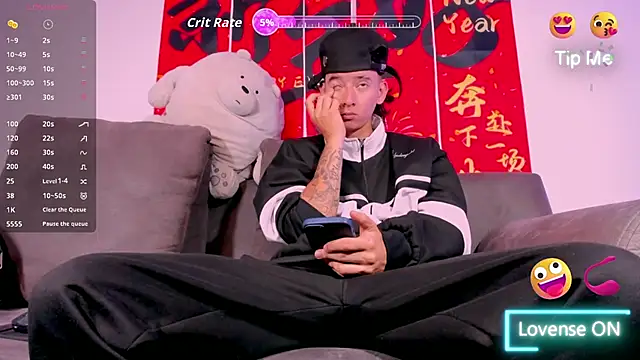 Snapshot of FrannBoy chatting on June 20, 2026, 4:39 am FrannBoy online show from June 20, 2026, 4:39 am