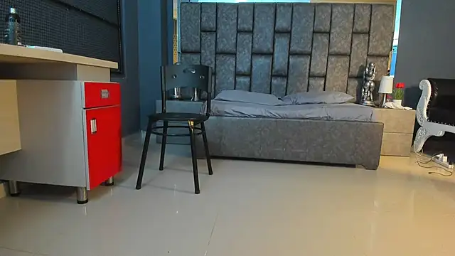 Snapshot of Matureyulyet chatting on October 9, 2025, 8:31 pm Matureyulyet online show from October 9, 2025, 8:31 pm