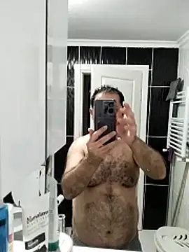 milf hunter 35 online show from May 12, 2026, 10:27 pm
