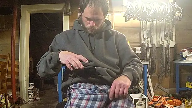 Bigoleslong98765 online show from April 2, 2026, 8:43 am