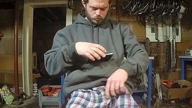 Bigoleslong98765 online show from March 8, 2026, 11:13 am