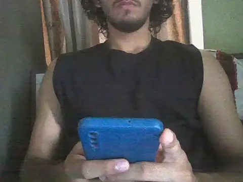 Snapshot of Hairycharisma chatting on July 16, 2026, 9:28 am Hairycharisma online show from July 16, 2026, 9:28 am
