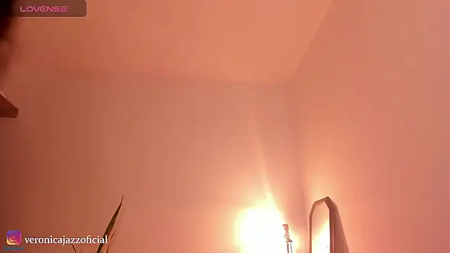 Veronicajazz online show from October 3, 2025, 10:00 pm