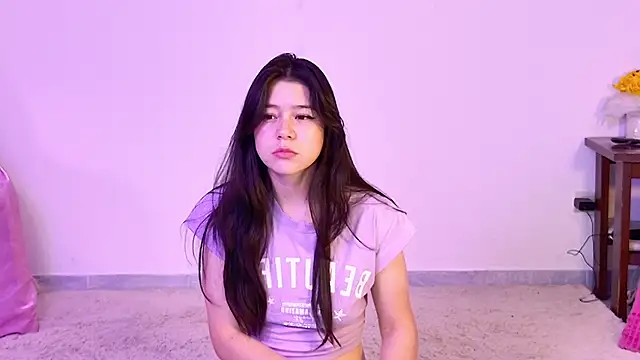 Snapshot of pink_flower_ chatting on November 5, 2025, 11:19 pm pink flower online show from November 5, 2025, 11:19 pm