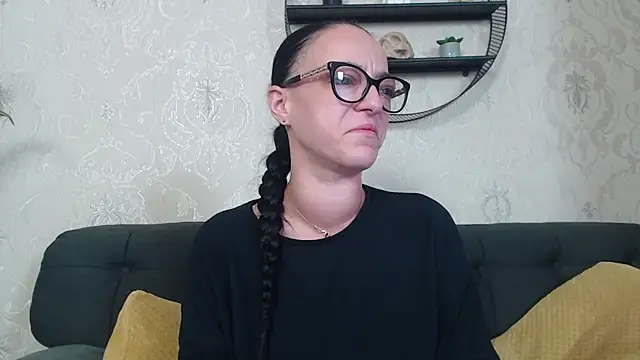 Snapshot of IzabelllNoir chatting on November 29, 2025, 6:24 am IzabelllNoir online show from November 29, 2025, 6:24 am