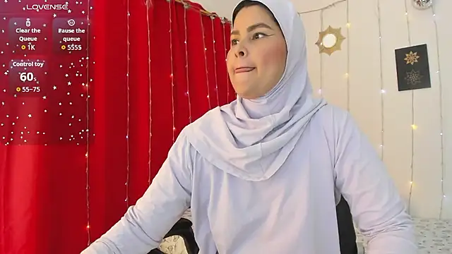 Snapshot of AishaAmin_ chatting on January 14, 2026, 12:31 pm AishaAmin online show from January 14, 2026, 12:31 pm