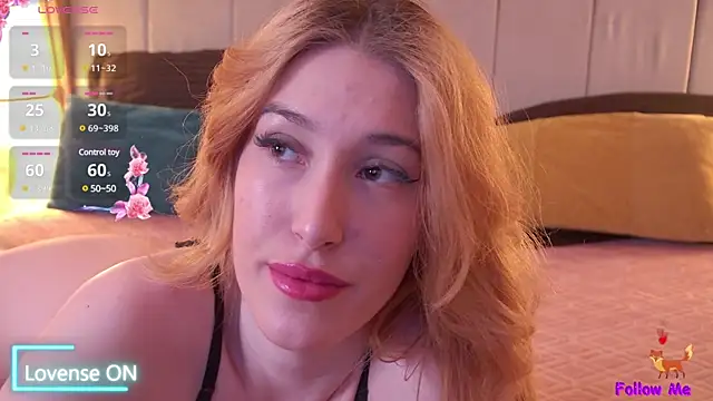 Snapshot of SerenaBennet chatting on March 19, 2025, 6:01 pm SerenaBennet online show from March 19, 2025, 6:01 pm