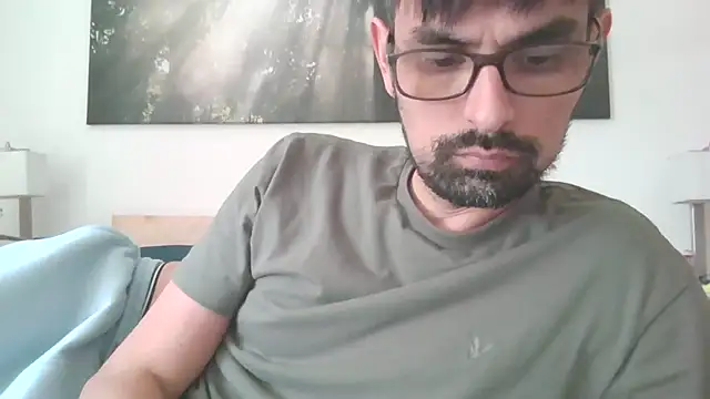 Snapshot of spence204011 chatting on April 26, 2026, 6:38 pm spence204011 online show from April 26, 2026, 6:38 pm