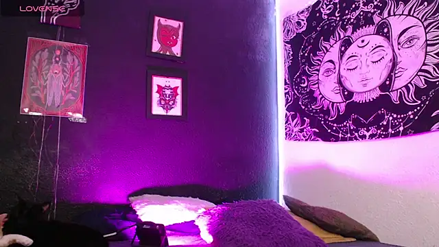 Snapshot of niakat_ chatting on September 18, 2025, 8:56 pm niakat online show from September 18, 2025, 8:56 pm