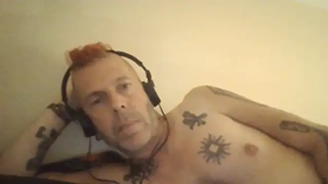 SHARPSkinhead online show from July 12, 2026, 9:04 pm