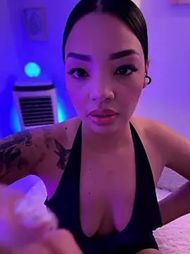 Snapshot of Sara_LipsX chatting on January 11, 2026, 8:27 pm Sara LipsX online show from January 11, 2026, 8:27 pm