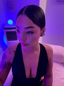 Snapshot of Sara_LipsX chatting on January 14, 2026, 12:58 am Sara LipsX online show from January 14, 2026, 12:58 am