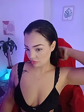 Snapshot of Sara_LipsX chatting on November 29, 2025, 1:28 am Sara LipsX online show from November 29, 2025, 1:28 am