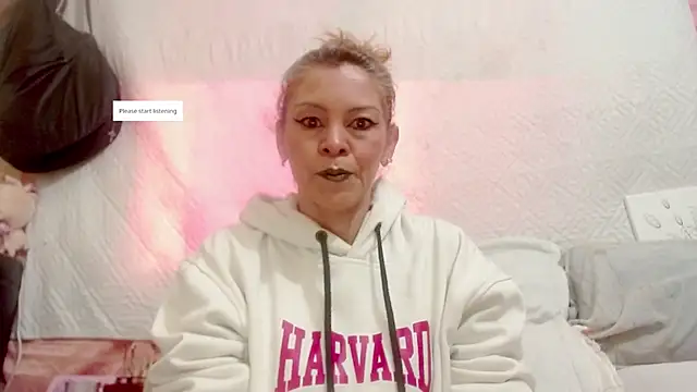 Snapshot of electra-mommy chatting on October 30, 2025, 11:19 am electra-mommy online show from October 30, 2025, 11:19 am