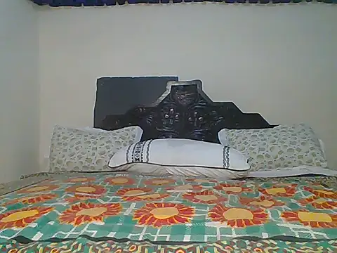 sweetymummy online show from June 10, 2026, 10:38 am
