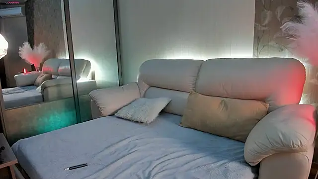 LaVitaBelle online show from March 7, 2026, 2:40 am