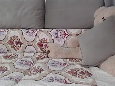 Snapshot of _JustmeHere_ chatting on October 29, 2025, 6:29 pm JustmeHere online show from October 29, 2025, 6:29 pm