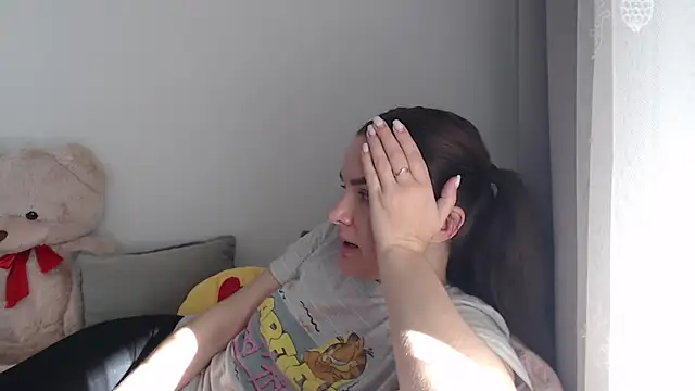  JustmeHere  online show from December 16, 2025, 10:30 am