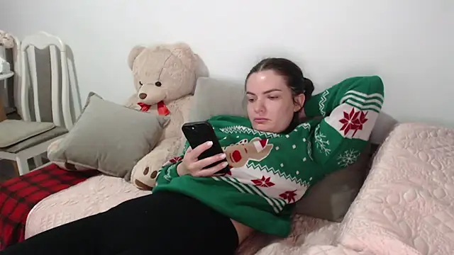 Snapshot of _JustmeHere_ chatting on December 15, 2025, 10:26 pm JustmeHere online show from December 15, 2025, 10:26 pm