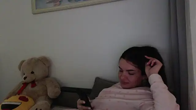 Snapshot of _JustmeHere_ chatting on December 2, 2025, 9:38 pm JustmeHere online show from December 2, 2025, 9:38 pm