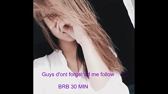 Snapshot of _JustmeHere_ chatting on December 5, 2025, 12:43 am JustmeHere online show from December 5, 2025, 12:43 am