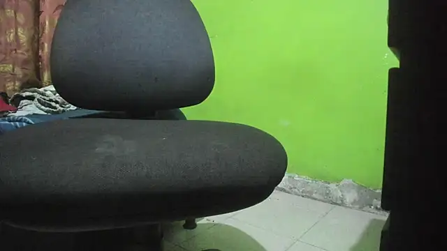 Brenda Smith69 online show from November 18, 2025, 9:18 pm