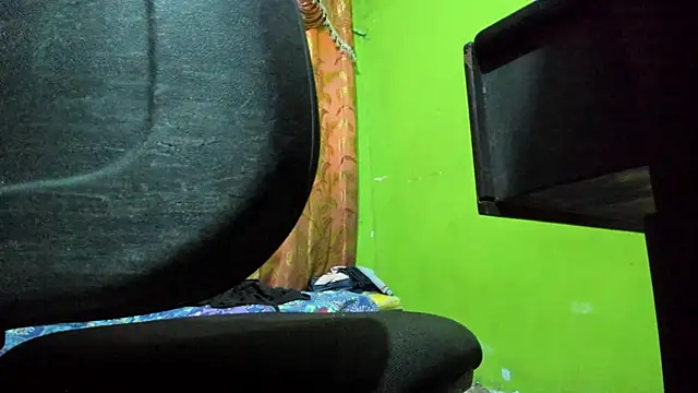 Brenda Smith69 online show from October 17, 2025, 7:37 pm