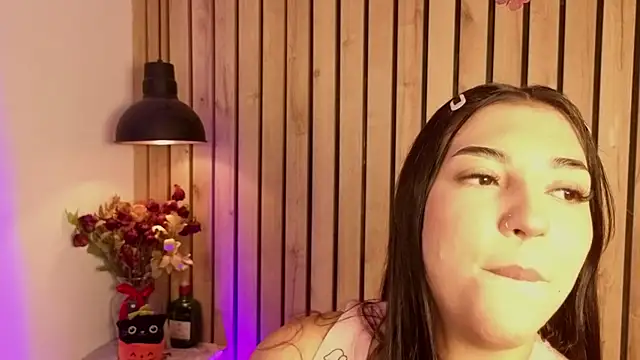 Snapshot of sofiesoft chatting on October 24, 2025, 1:54 pm sofiesoft online show from October 24, 2025, 1:54 pm