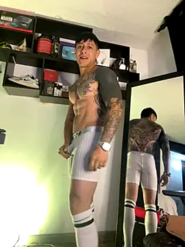 Snapshot of darmod chatting on October 2, 2025, 10:18 am darmod online show from October 2, 2025, 10:18 am