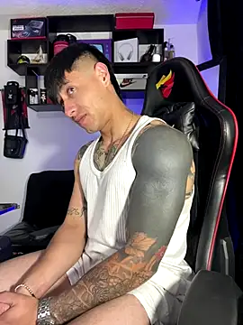 Snapshot of darmod chatting on October 21, 2025, 8:58 am darmod online show from October 21, 2025, 8:58 am