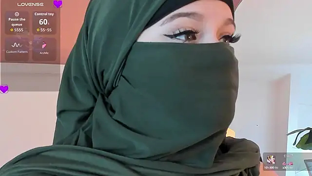 Snapshot of anna-henao chatting on September 20, 2025, 8:47 pm anna-henao online show from September 20, 2025, 8:47 pm