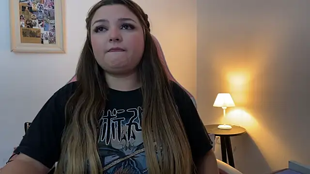 Snapshot of SweetPaige_ chatting on December 21, 2025, 3:36 pm SweetPaige online show from December 21, 2025, 3:36 pm