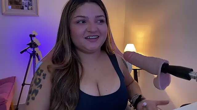 Snapshot of SweetPaige_ chatting on March 22, 2026, 5:47 pm SweetPaige online show from March 22, 2026, 5:47 pm