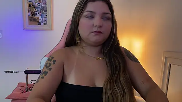 Snapshot of SweetPaige_ chatting on January 16, 2026, 4:44 pm SweetPaige online show from January 16, 2026, 4:44 pm