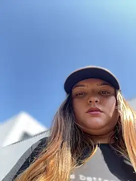 Snapshot of SweetPaige_ chatting on March 27, 2026, 1:45 pm SweetPaige online show from March 27, 2026, 1:45 pm