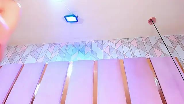 Valerywatson  online show from January 31, 2025, 4:59 pm