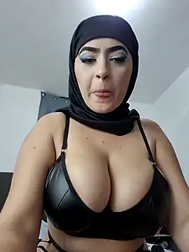 Snapshot of jamilaross chatting on March 31, 2026, 2:13 am jamilaross online show from March 31, 2026, 2:13 am