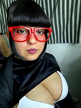 Derry Cooper online show from January 7, 2026, 1:43 am