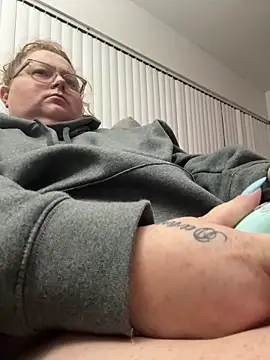 BBW2320 online show from September 21, 2025, 4:39 am