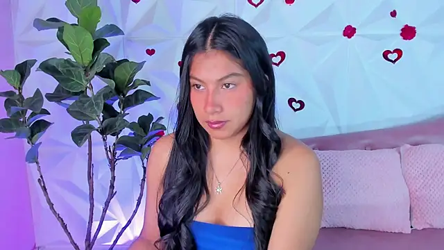 Snapshot of LinnaGardenia chatting on March 21, 2025, 1:45 pm LinnaGardenia online show from March 21, 2025, 1:45 pm