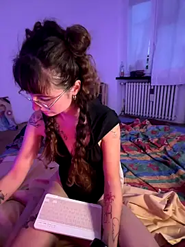  foxygirl  online show from October 16, 2025, 4:59 pm