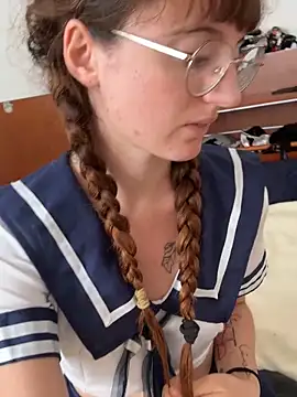  foxygirl  online show from October 3, 2025, 9:55 am