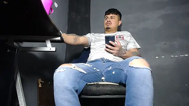 DickMasterfindom online show from November 5, 2025, 4:59 am