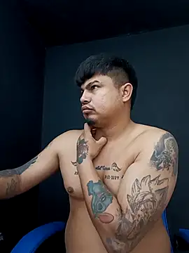 Snapshot of DickMasterfindom chatting on February 7, 2026, 1:24 am DickMasterfindom online show from February 7, 2026, 1:24 am