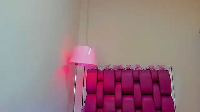 Gabriela Brown online show from February 6, 2025, 5:30 pm