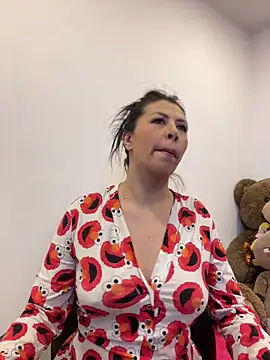 Alanna atm  online show from April 14, 2026, 9:03 am