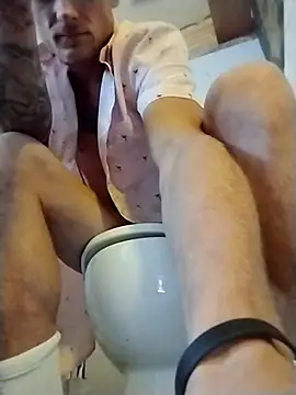 Snapshot of selfmadestud chatting on July 16, 2026, 1:08 pm selfmadestud online show from July 16, 2026, 1:08 pm